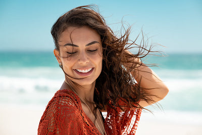 How To Keep Your Hair Healthy And Shiny The Natural Way