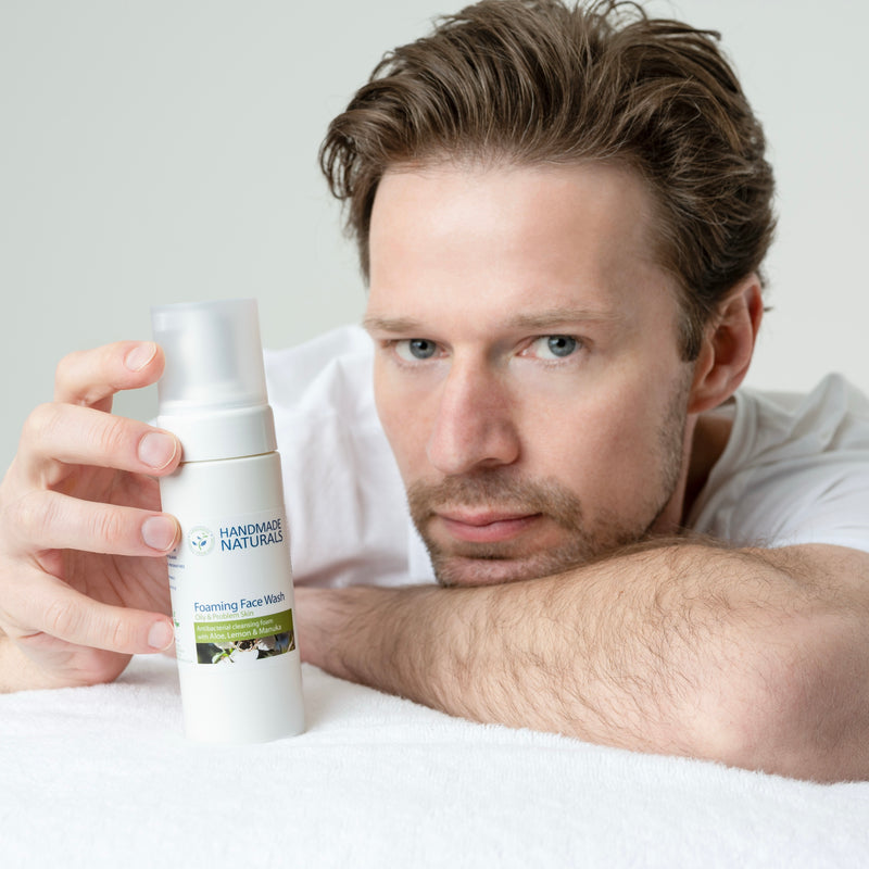 Natural ANTIBACTERIAL FOAMING FACE WASH with Organic Aloe Vera, Lemon & Manuka - SLS & Paraben Free