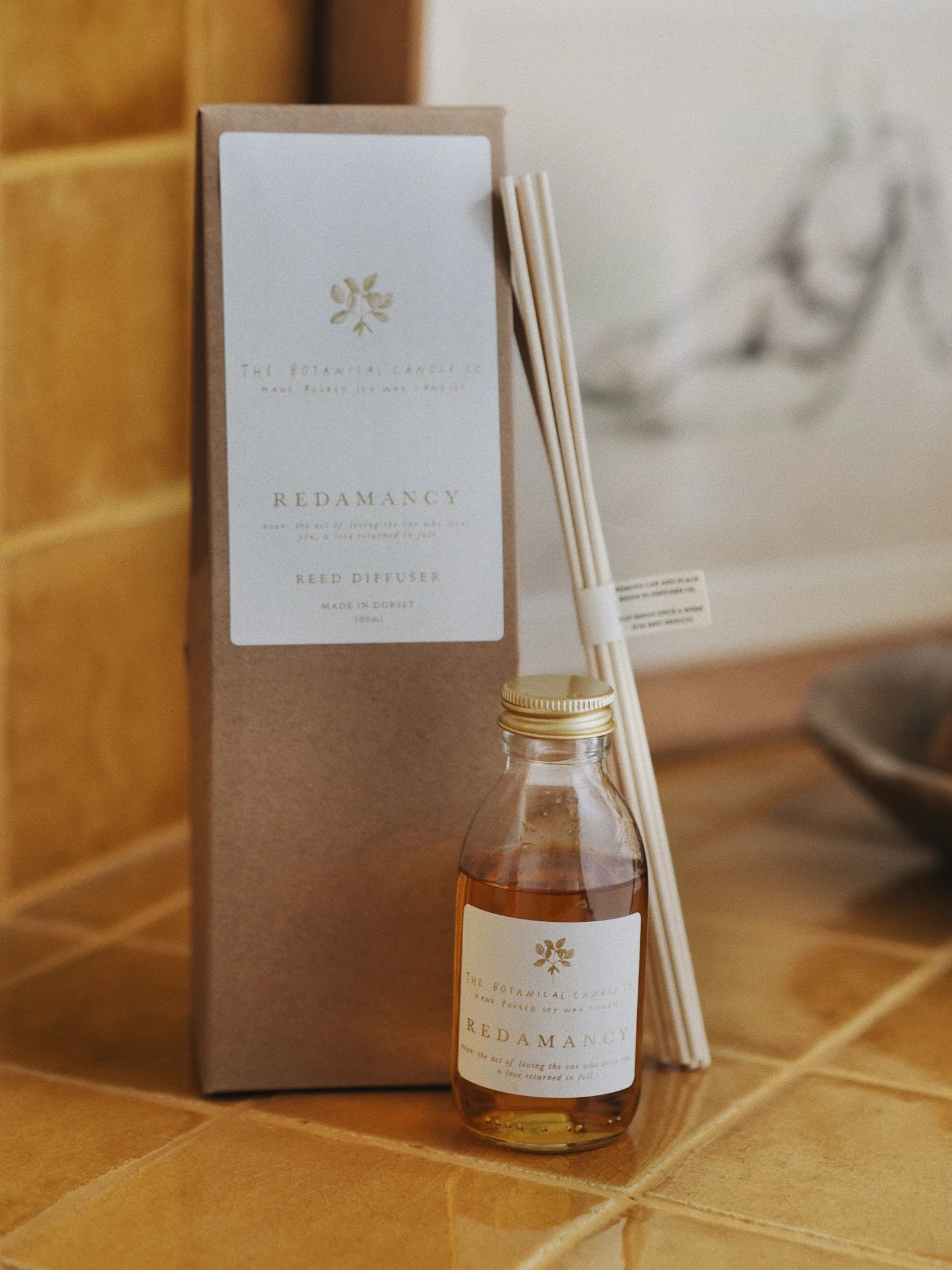 Reed Diffuser 100ml with Presentation Box - R E D A M A N C Y - Essent ...